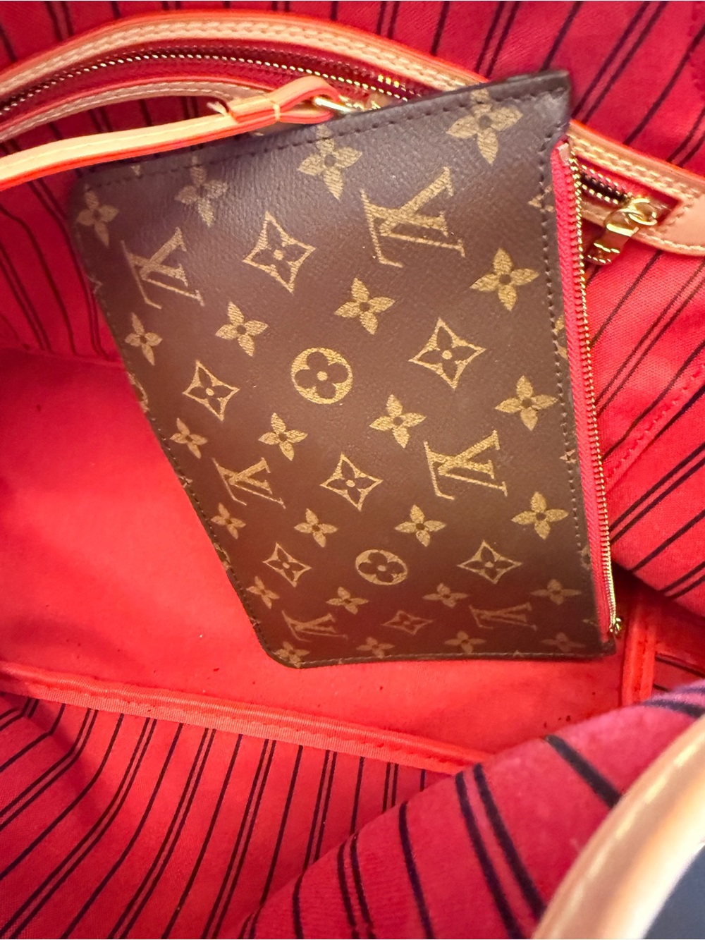Monogram Neverfull Tote Bag in Brown and Natural Vachetta - Picture 10 of 16